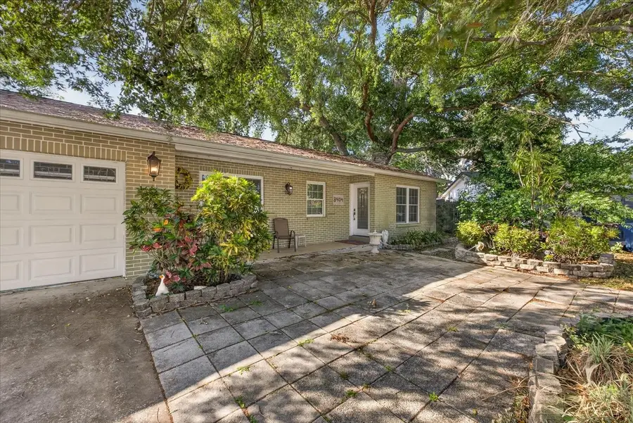 8404 Sandstone Court, Tampa, FL 33615 - #2