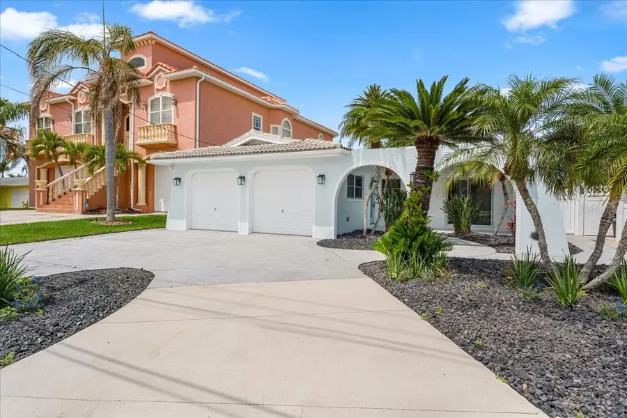 3747 Floramar Terrace, New Port Richey, FL 34652 - #2