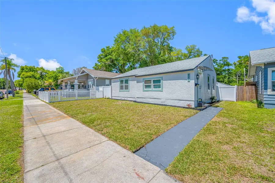 821 19th Avenue S, Saint Petersburg, FL 33705 - #2
