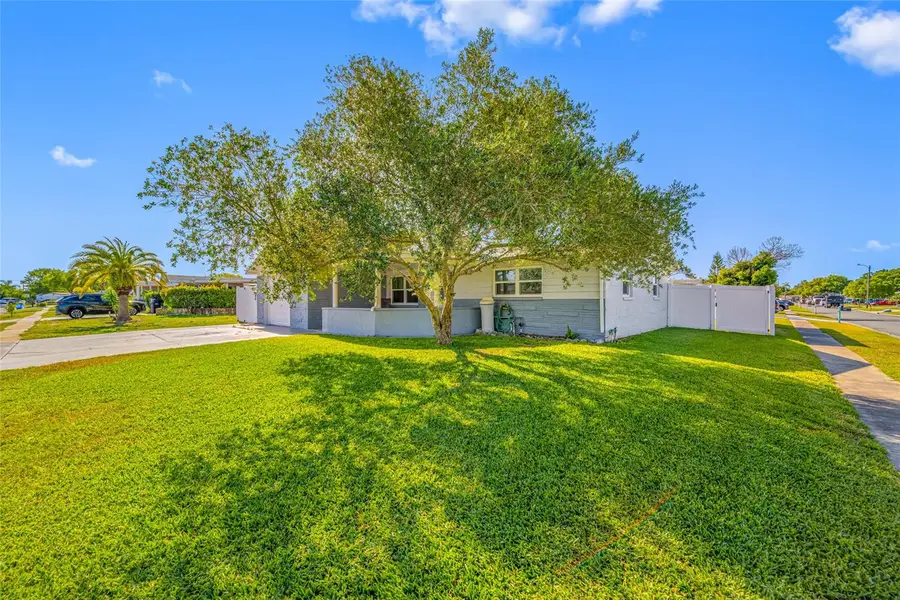 5130 Victoria Lane, Holiday, FL 34690 - #2