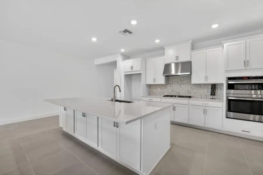 35090 Emberview Drive, Zephyrhills, FL 33541 - #2