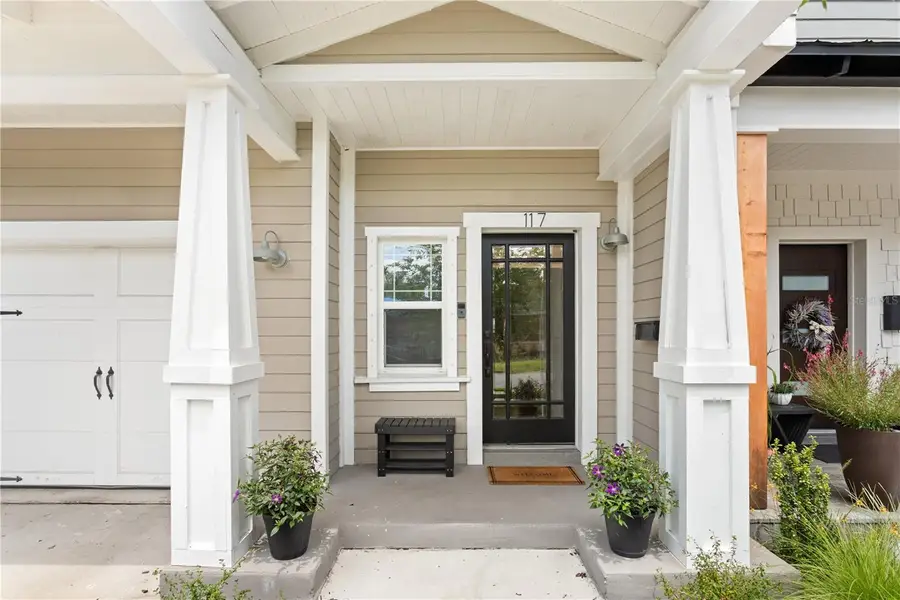 117 W Giddens Avenue, Tampa, FL 33603 - #3