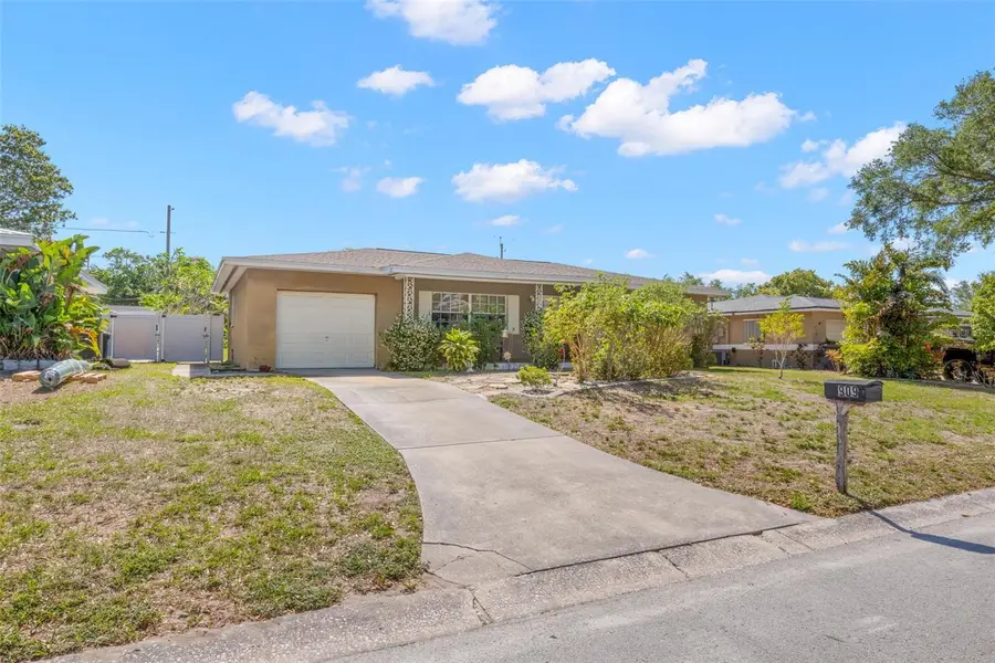 909 Woodley Road, Clearwater, FL 33764 - #2