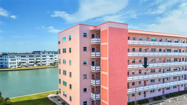 6025 Shore Boulevard S #303, GULFPORT, FL 33707