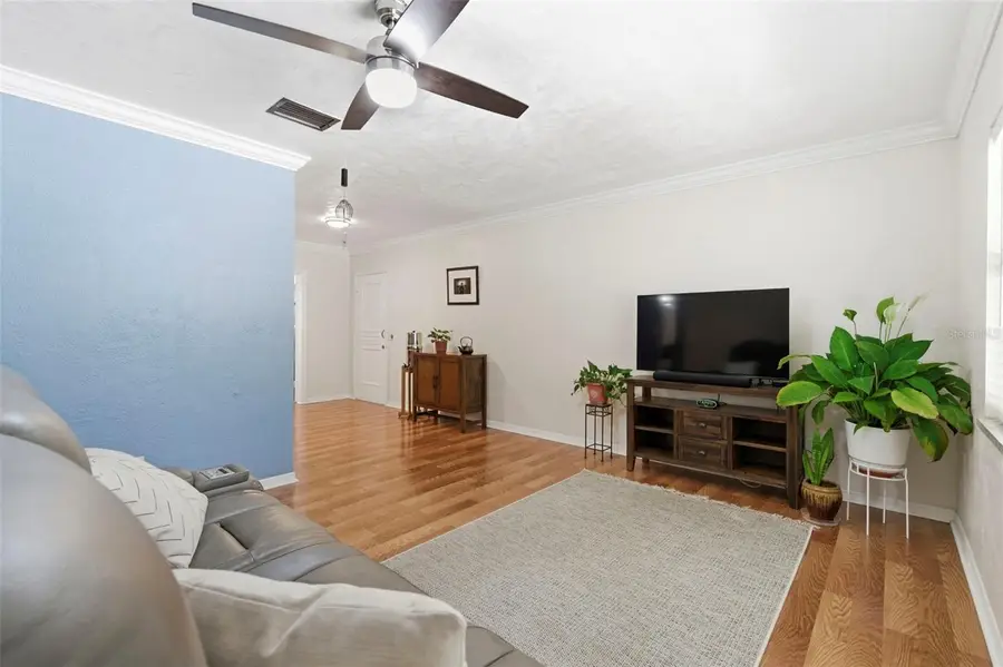 2419 36th Avenue N, Saint Petersburg, FL 33713 - #2