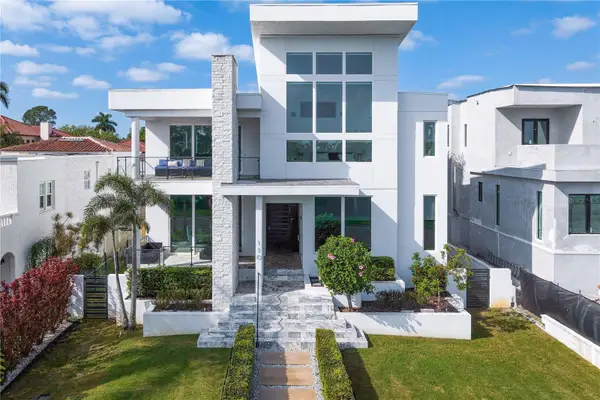 110 Palmera Boulevard Ne, ST PETERSBURG, FL 33704