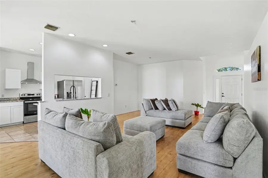 3614 Trapnell Ridge Dr, Plant City, FL 33567 - #2