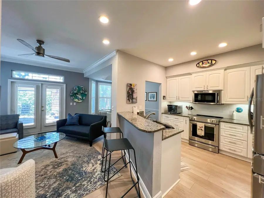 350 2nd Street N #8, Saint Petersburg, FL 33701 - #3