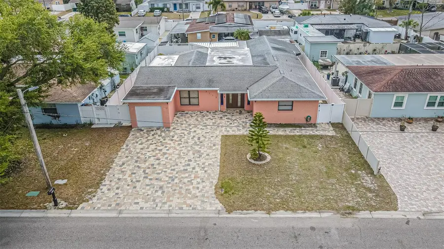 3112 W Henry Avenue, Tampa, FL 33614 - #2