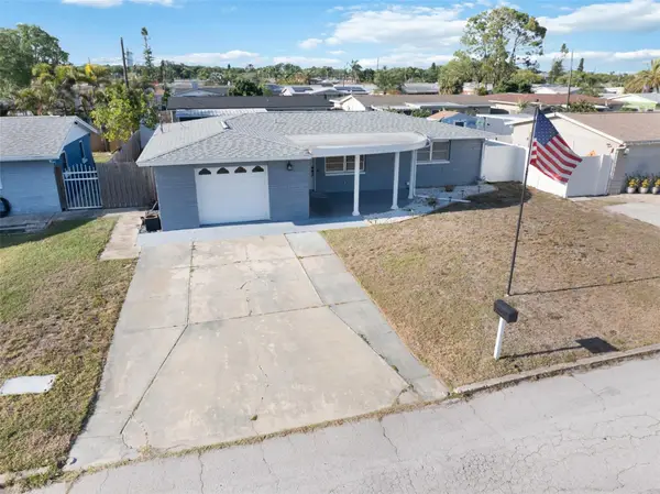 3811 Cedarwood Drive, HOLIDAY, FL 34691