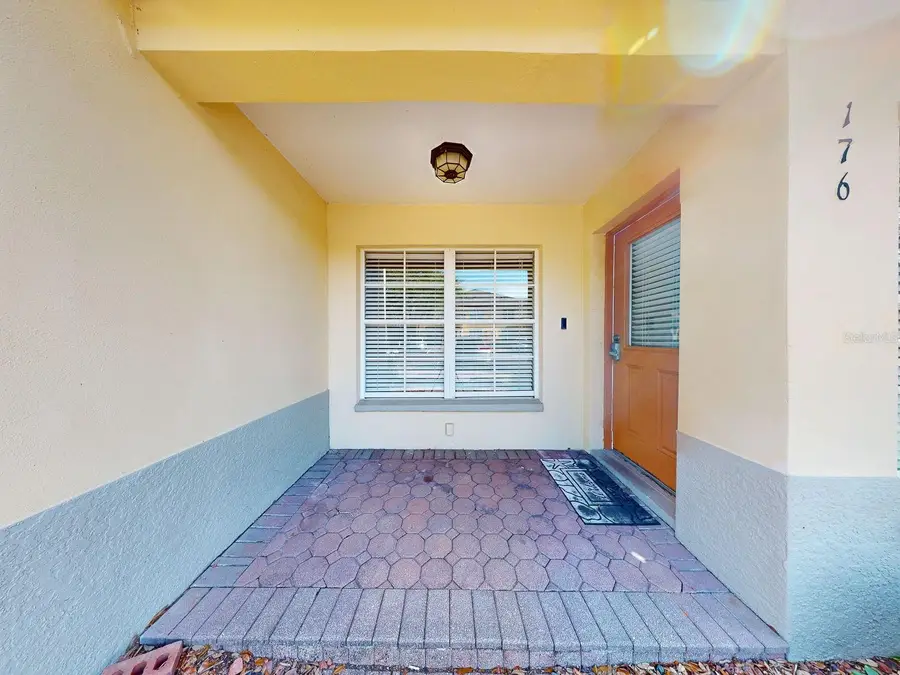 176 Coquina Bay Dr Drive, Saint Petersburg, FL 33705 - #2