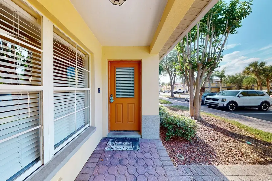 176 Coquina Bay Dr Drive, Saint Petersburg, FL 33705 - #3