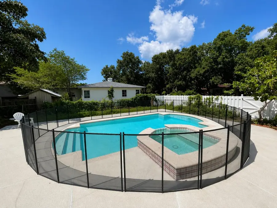 1225 11th Street N, Saint Petersburg, FL 33705 - #3