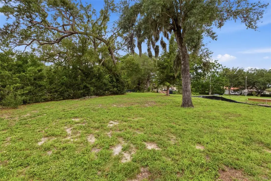 40th Avenue N, Saint Petersburg, FL 33703 - #3