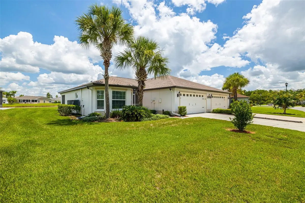 29521 Fade Ct, San Antonio, FL 33576 - #1