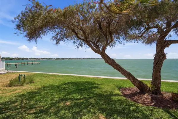 7400 Sunshine Skyway Lane S #121, ST PETERSBURG, FL 33711
