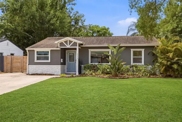 232 42nd Avenue Ne, ST PETERSBURG, FL 33703