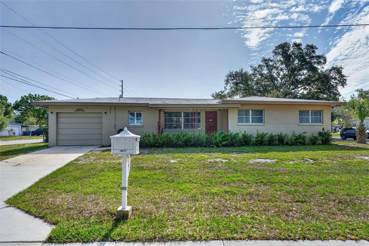 1610 Valencia Drive W, Largo, FL 33778 - #1