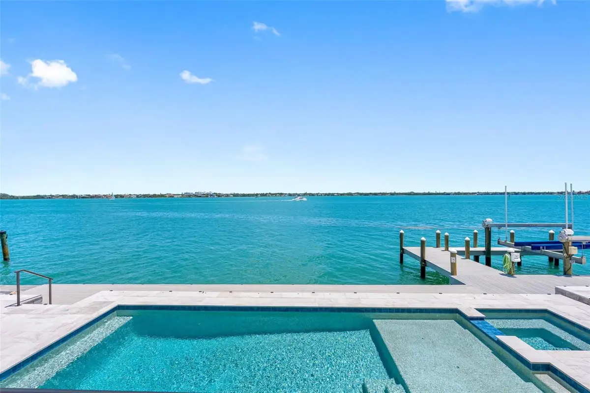 487 Meadow Lark Dr, Sarasota, FL 34236 - #1