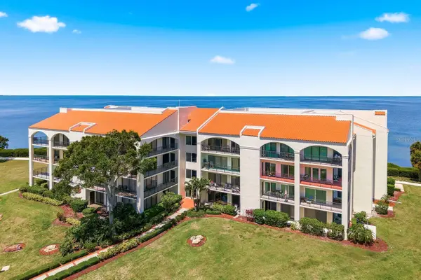 302 Mariner Drive #302, TARPON SPRINGS, FL 34689