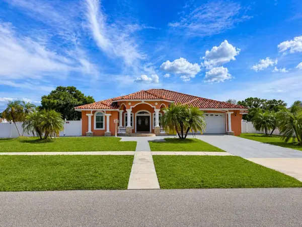 5550 64th Avenue N, PINELLAS PARK, FL 33781