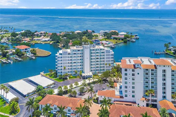 1365 Snell Isle Boulevard Ne #8D, ST PETERSBURG, FL 33704