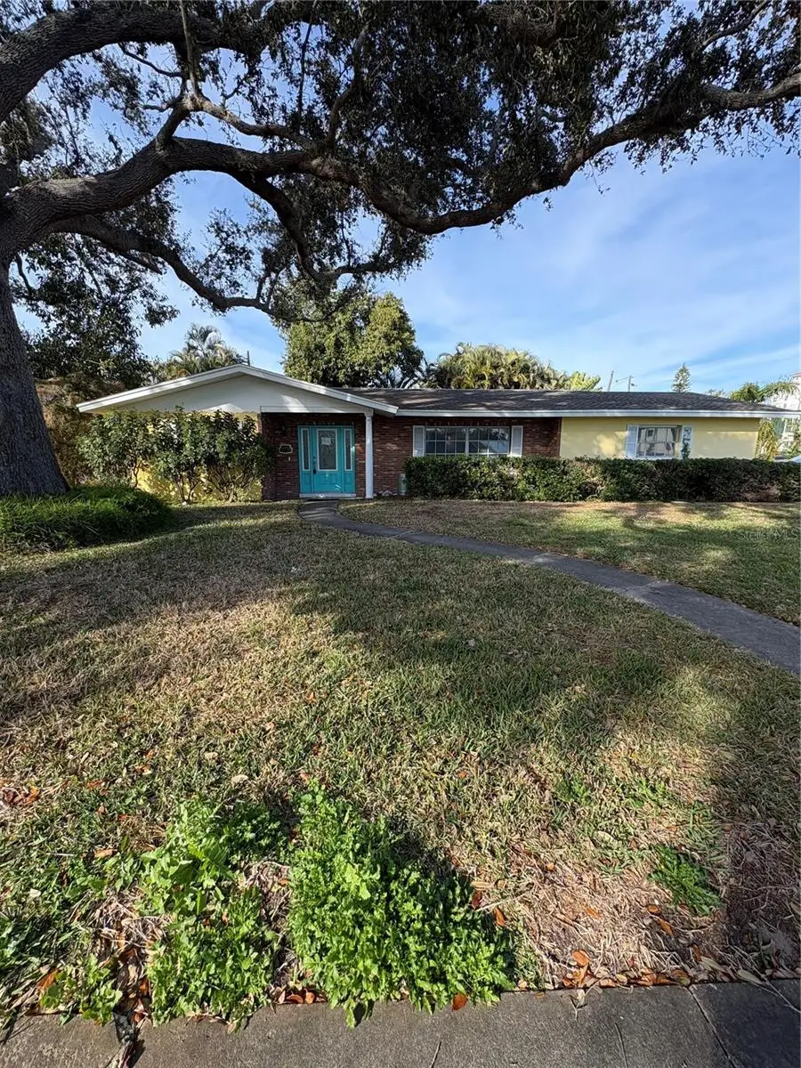 498 Bayview Drive Ne, Saint Petersburg, FL 33704 - #3