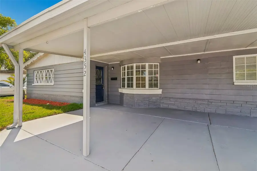 4352 Glissade Dr, New Port Richey, FL 34652 - #2