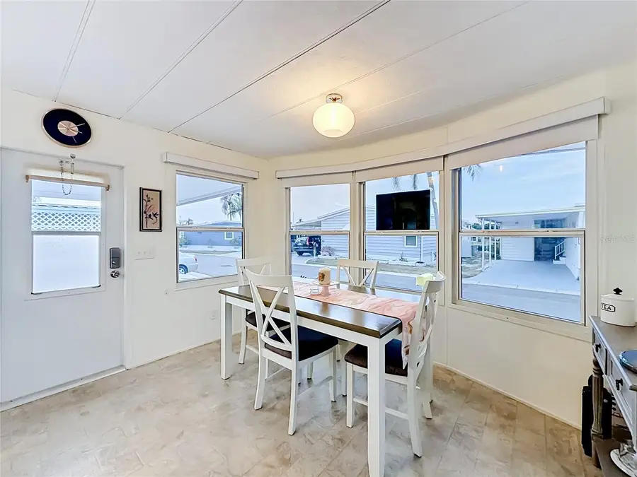 10193 N Lake Drive #95, Largo, FL 33773 - #2