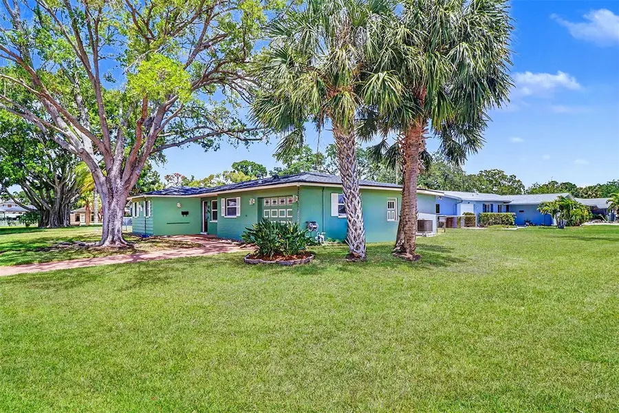 7901 3rd Street N, Saint Petersburg, FL 33702 - #2