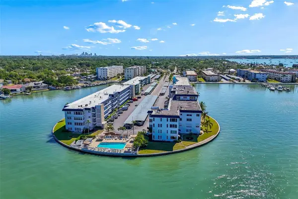 5960 30th Avenue S #114, GULFPORT, FL 33707
