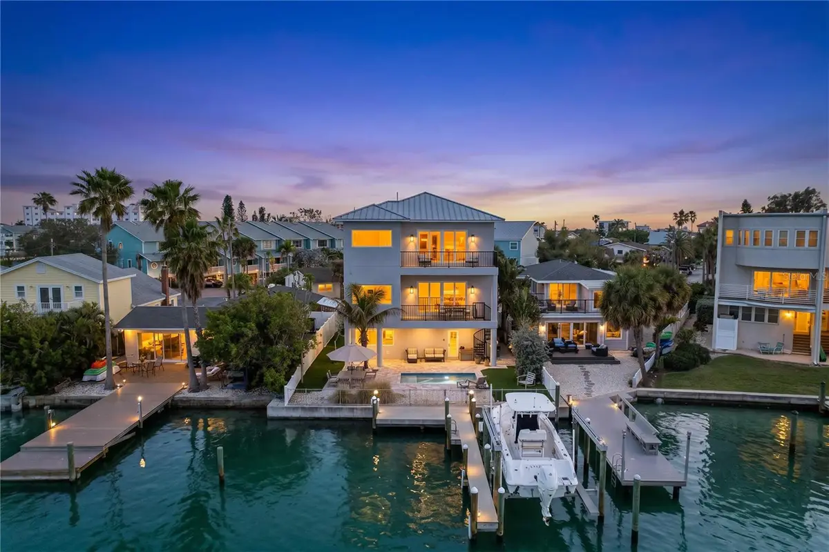 306 Bay Plz, Treasure Island, FL 33706 - #1