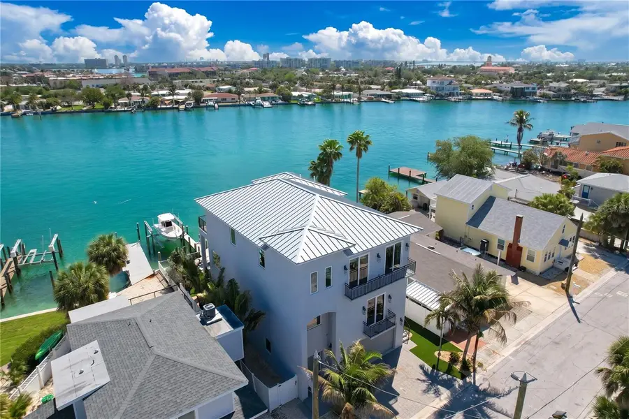 306 Bay Plz, Treasure Island, FL 33706 - #2