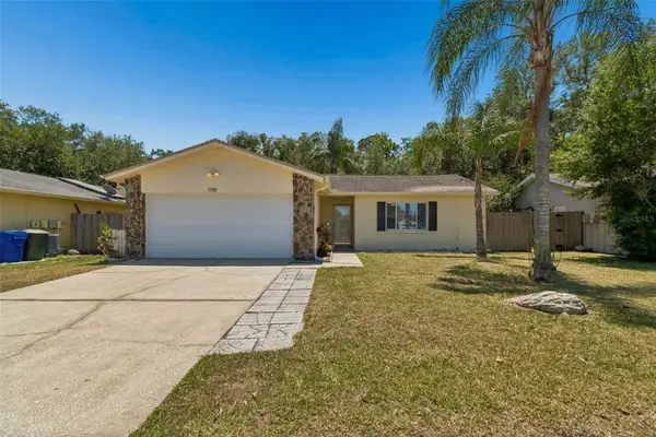 1733 Sutton Place, DUNEDIN, FL 34698