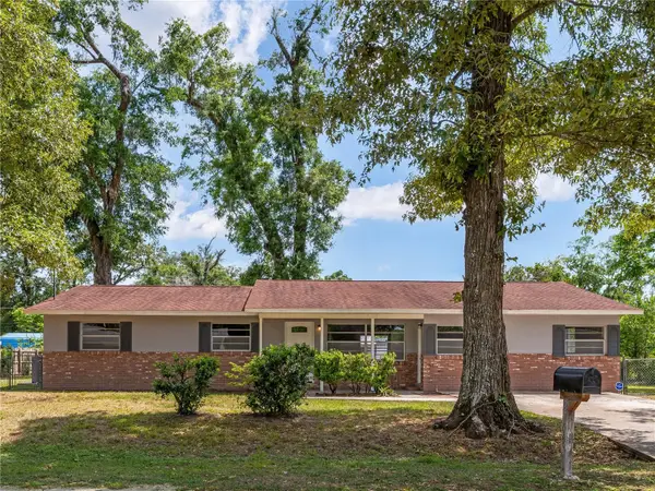 2100 NE 52nd Street, OCALA, FL 34479