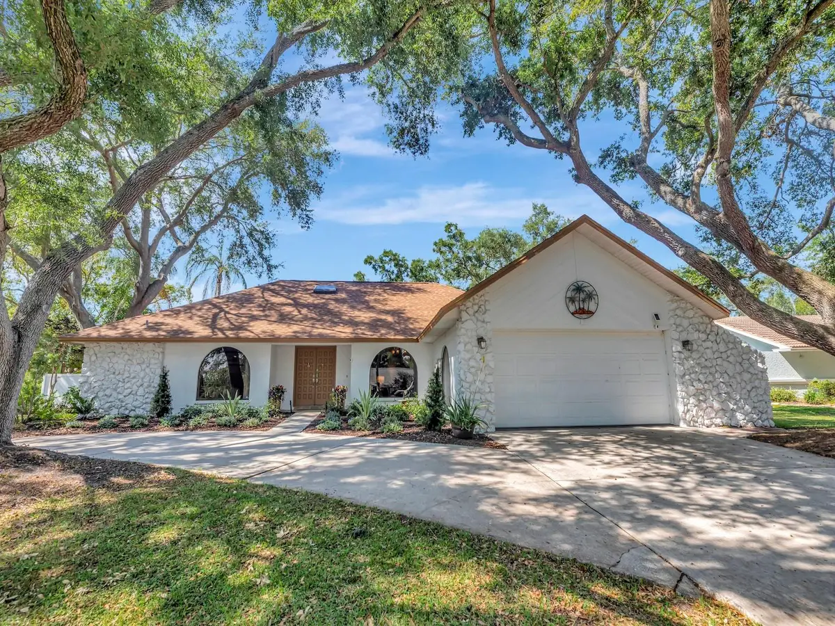 2820 Valencia Lane W, Palm Harbor, FL 34684 - #1