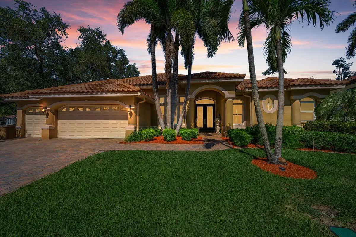 970 Southern Pine Court Ne, Saint Petersburg, FL 33703 - #1