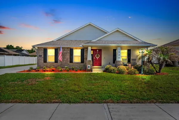 1206 Spotted Lilac Lane, PLANT CITY, FL 33563