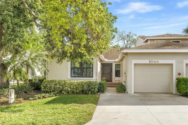 1044 Romano Court Ne, ST PETERSBURG, FL 33702