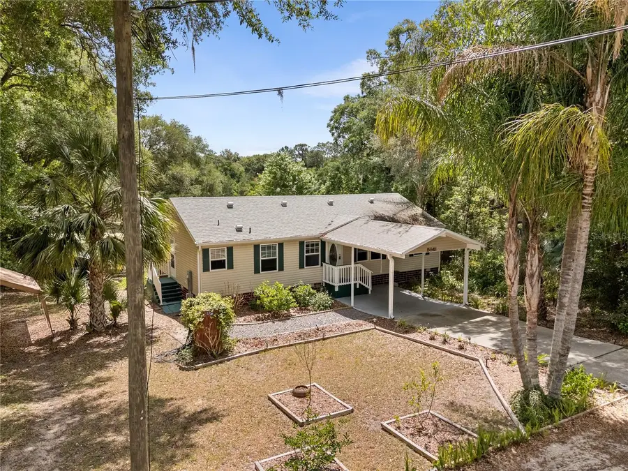 5841 SE 164th Avenue, Ocklawaha, FL 32179 - #2