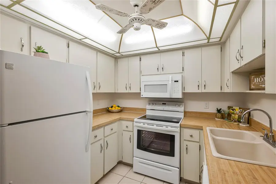2261 Shelly Drive #D, Palm Harbor, FL 34684 - #2