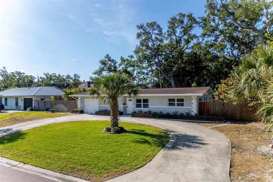 8242 31st Terrace N, Saint Petersburg, FL 33710 - #2