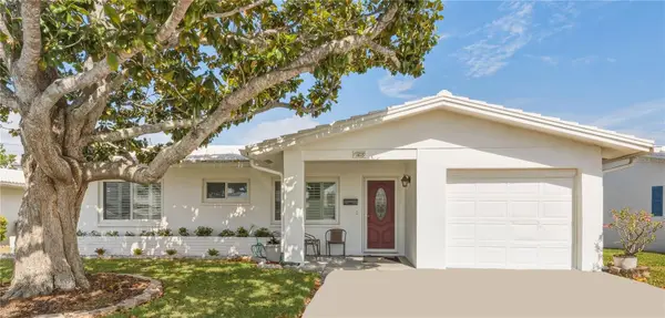 9875 Mainlands Boulevard W, PINELLAS PARK, FL 33782