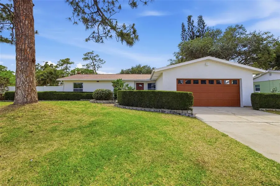7520 20th Street N, Saint Petersburg, FL 33702 - #3