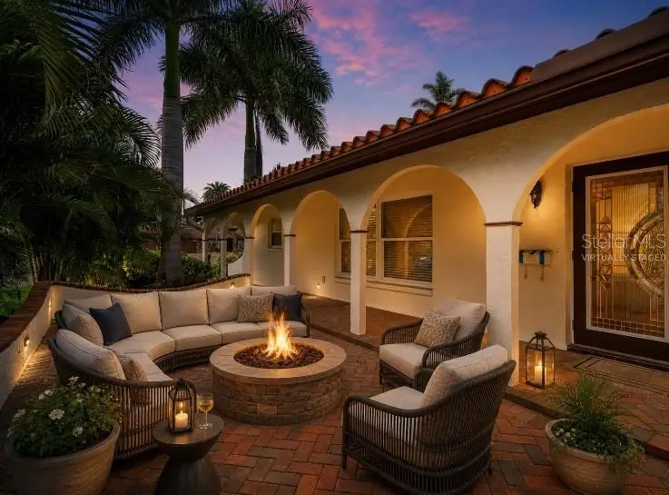 1200 80th St S, Saint Petersburg, FL 33707 - #1