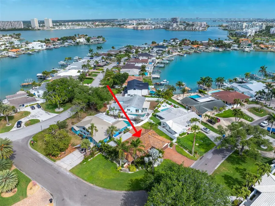 1200 80th St S, Saint Petersburg, FL 33707 - #2