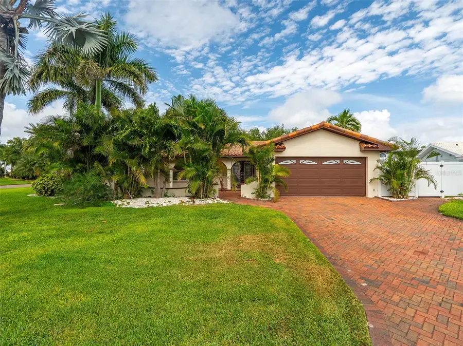 1200 80th St S, Saint Petersburg, FL 33707 - #3