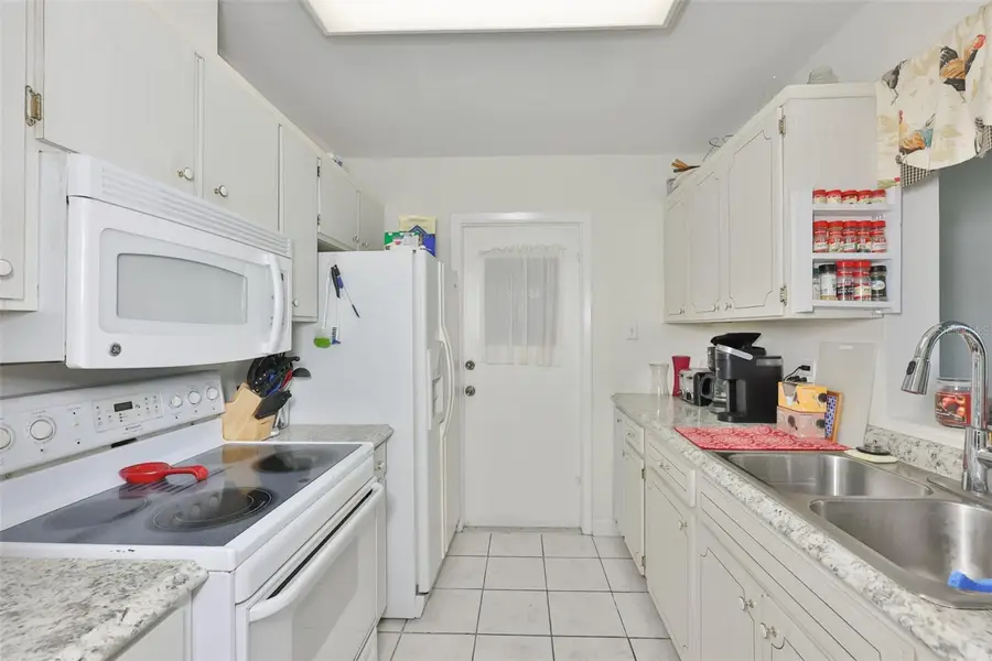 700 Rutgers Place, Sun City Center, FL 33573 - #2