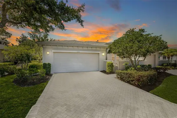 2410 Kensington Greens Drive #5, SUN CITY CENTER, FL 33573