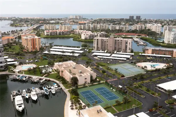 7910 Sun Island Drive S #302, SOUTH PASADENA, FL 33707